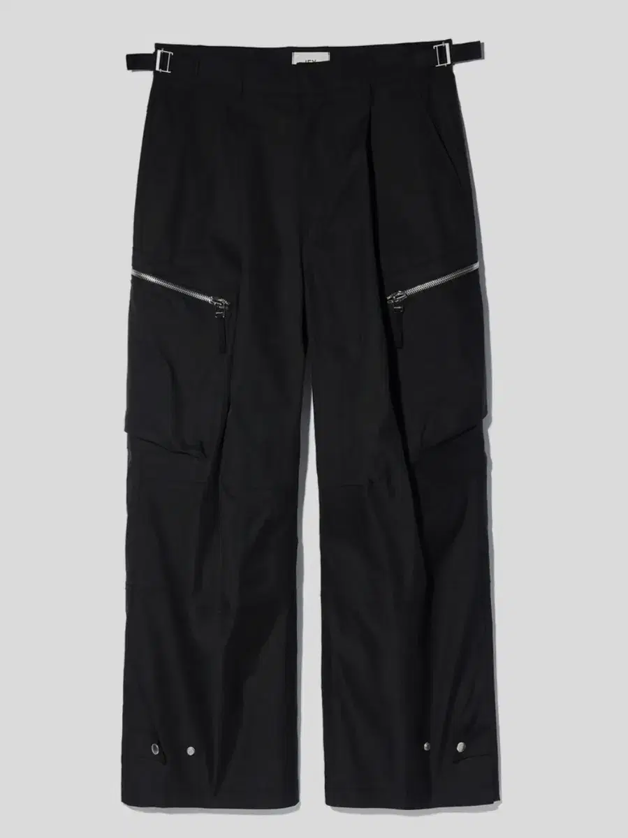 iey 이에이 X 짱구대디 카고 ANGLE CARGO PANTS